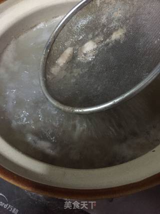 大骨头火锅的做法步骤：3