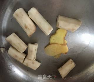 冬日暖汤   花㬵淮山肉汤的做法步骤：4