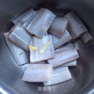 酱香带鱼的做法步骤：2