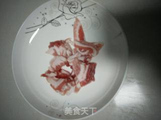菜花炒肉的做法步骤：3