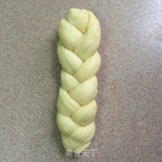 卡仕达辫子包的做法步骤：10