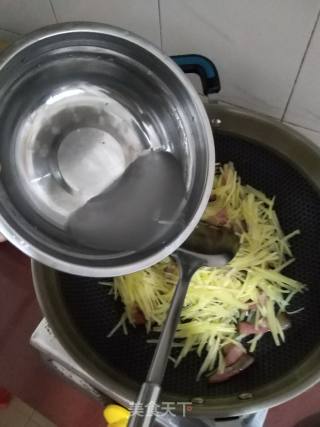 熏肉炒土豆丝的做法步骤：6