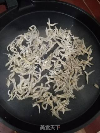 煎焗海鱼仔的做法步骤：3