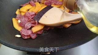 南瓜炒腊肠的做法步骤：9