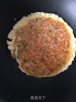 虾皮炒鸡蛋的做法步骤：4