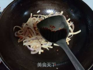洋葱炒千张的做法步骤：5