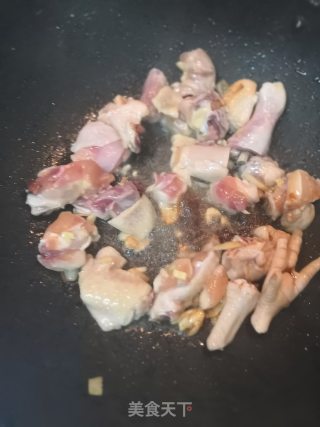 土豆焖鸡块的做法步骤：6
