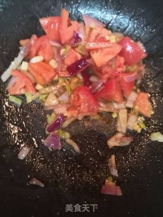 洋葱西红柿炒鸡蛋的做法步骤：4