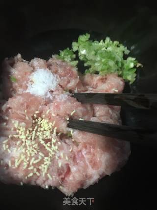 心里美汆肉丸的做法步骤：6