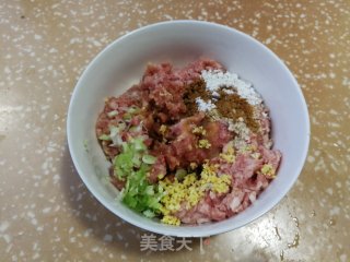 银丝抱金球的做法步骤：2