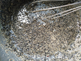 营养美味防脱发的蒸黑芝麻米糕的做法步骤：6