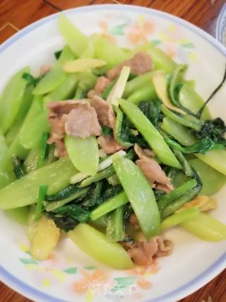 牛肉抄莴笋的做法步骤：5
