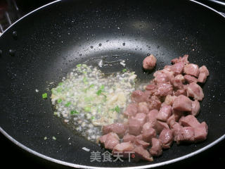 葱香冬瓜猪肉丁的做法步骤：4