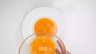 鹅肝鲜虾蒸蛋的做法步骤：2