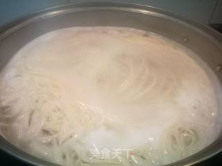 牛肉炒面条的做法步骤：3