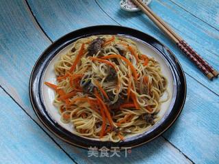 牛肉炒面条的做法步骤：8