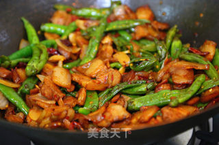豆瓣青椒炒肉的做法步骤：21