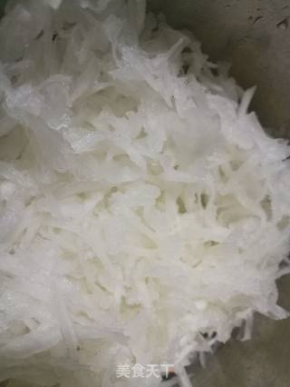虾皮萝卜汤的做法步骤：3