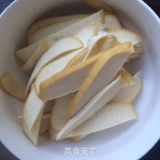 包菜炒香干的做法步骤：2