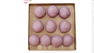 香甜柔软黑色果子面包的做法步骤：9