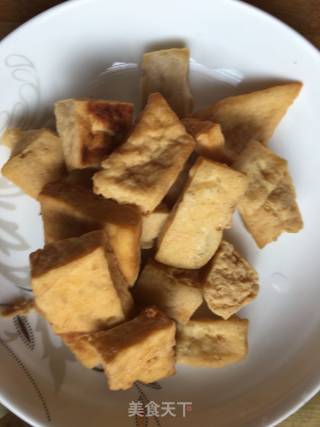土豆烧油豆腐的做法步骤：2