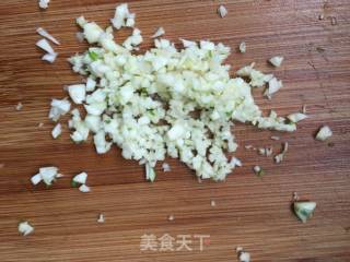 蒜泥蚝油西兰花的做法步骤：2