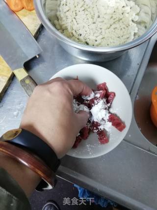 小猪佩奇黑胡椒汁牛肉意大利面的做法步骤：5