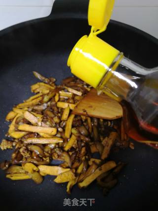 肉末茄条炒香干的做法步骤：9