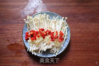 剁椒金针菇的做法步骤：2