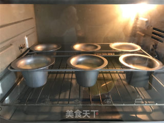万圣蜘蛛蛋糕的做法步骤：7