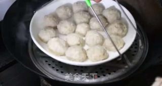 萝卜丸子这样做，比肉还香，孩子每次一盘不够吃！的做法步骤：6