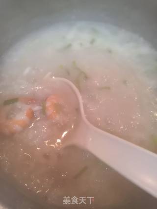 牛肉鲜虾粥的做法步骤：6