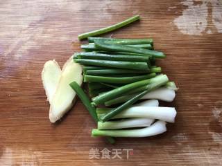 啤酒烧香菇土豆鸡翅的做法步骤：4