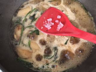 啤酒烧香菇土豆鸡翅的做法步骤：10