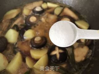 啤酒烧香菇土豆鸡翅的做法步骤：12