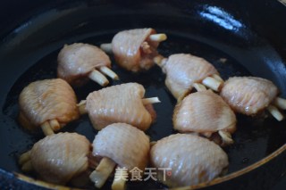 蜜汁香菌凤翼球的做法步骤：7