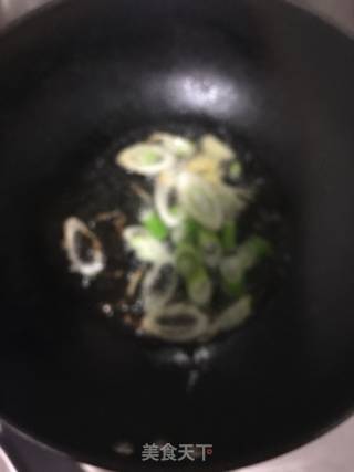 油豆腐炒花菜的做法步骤：4