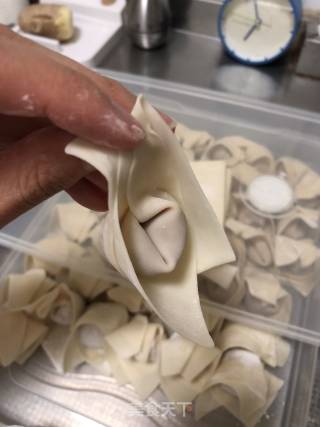 鲜肉小馄饨的做法步骤：13