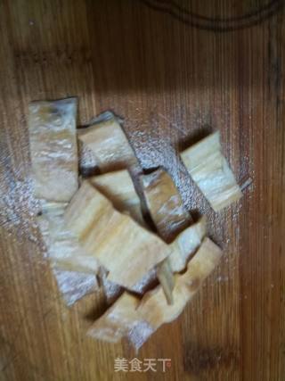 姬松茸尤鱼焖豆腐的做法步骤：3
