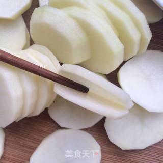 清蒸土豆夹腊肠的做法步骤：2