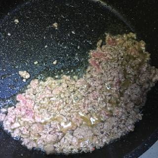 酸豆角炒牛肉末的做法步骤：6