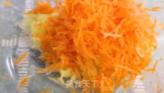 超级好吃的土豆饼，快手早餐仅需十分钟的做法步骤：2