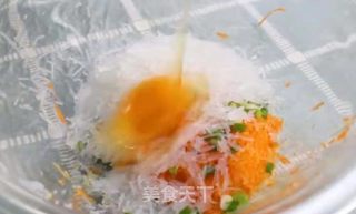 超级好吃的土豆饼，快手早餐仅需十分钟的做法步骤：3