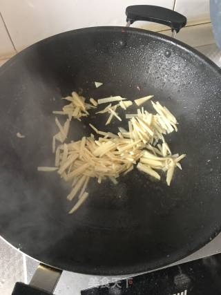 冬笋雪菜炒肉丝的做法步骤：5