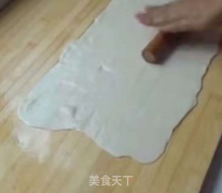 如何做出香脆软的鸡蛋灌饼（手抓饼）？这一步非常重要，纯手工自制，十分钟做好，简单易学，比外面卖的更好吃更营养！的做法步骤：5