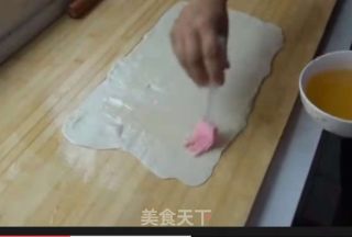 如何做出香脆软的鸡蛋灌饼（手抓饼）？这一步非常重要，纯手工自制，十分钟做好，简单易学，比外面卖的更好吃更营养！的做法步骤：6
