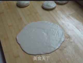 如何做出香脆软的鸡蛋灌饼（手抓饼）？这一步非常重要，纯手工自制，十分钟做好，简单易学，比外面卖的更好吃更营养！的做法步骤：9
