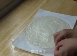 如何做出香脆软的鸡蛋灌饼（手抓饼）？这一步非常重要，纯手工自制，十分钟做好，简单易学，比外面卖的更好吃更营养！的做法步骤：16