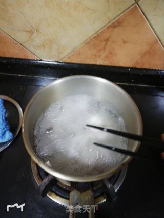 老鸽汤的做法步骤：2