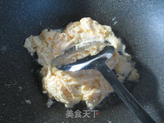 莴笋炒鸭蛋的做法步骤：5